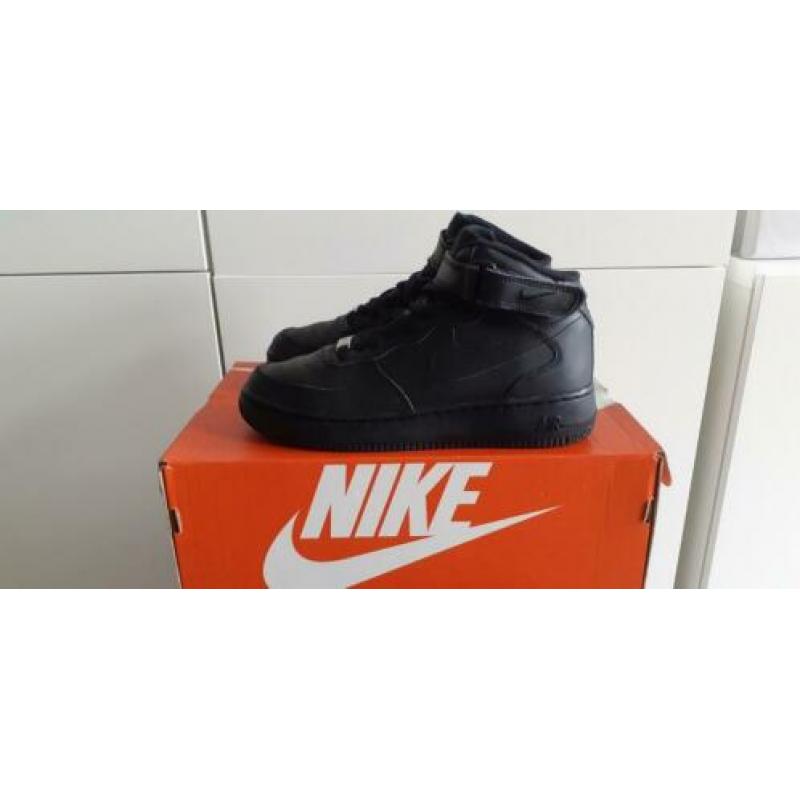 Nike Air Force 1 one Mid High (GS) nieuw!!! maat 38,5