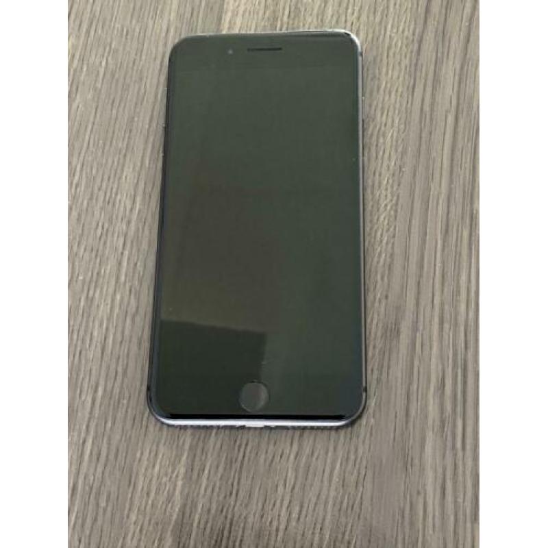 iPhone 8 Plus 64 GB Space Grey