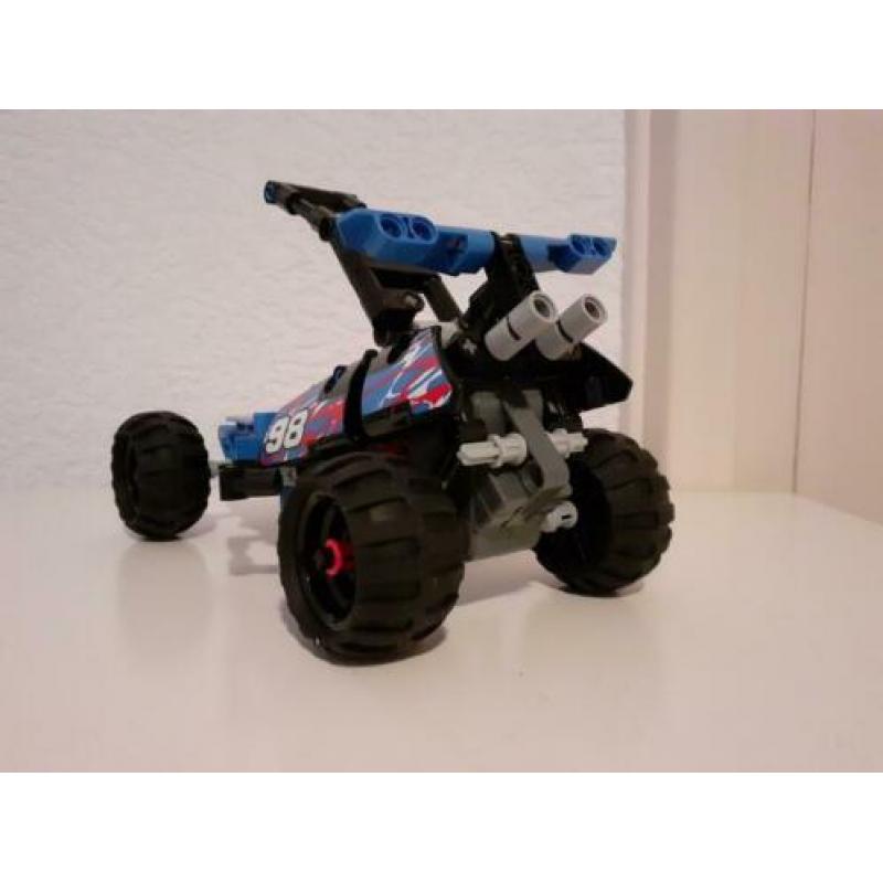 Lego Technic Pull back race/rally auto Nr 42010.