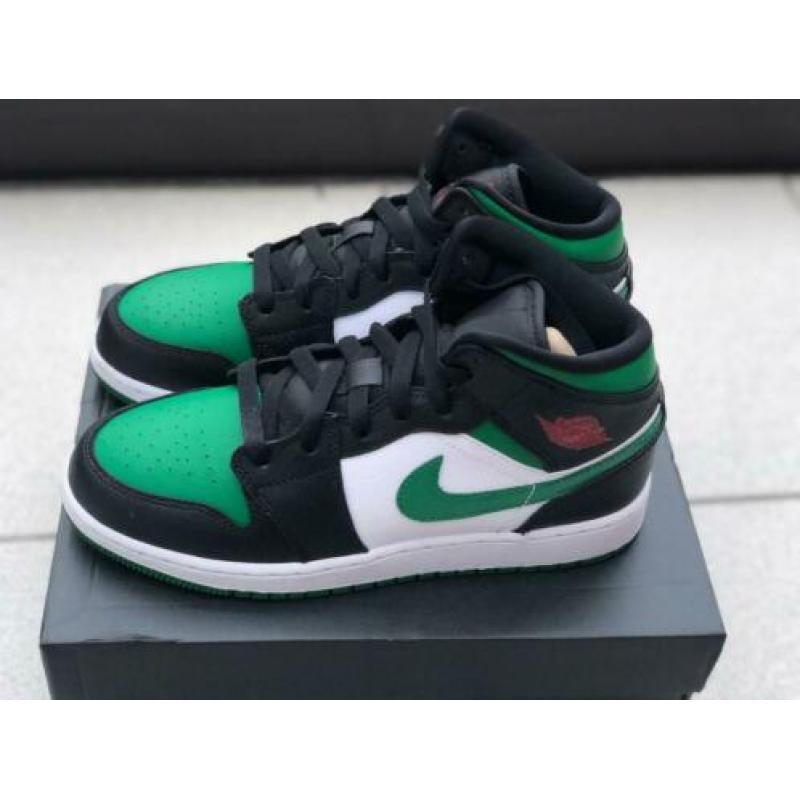 Nike Air Jordan 1 mid Green Toe 38 (5,5US)