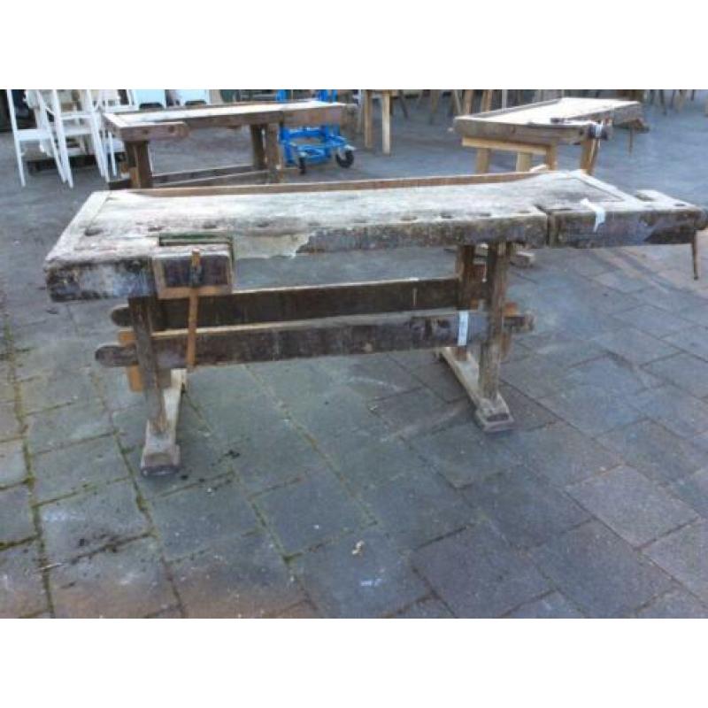 Oude werkbank