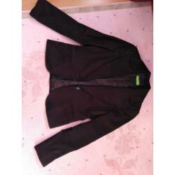 Zwarte blazer in zeer nette staat maat 38/40