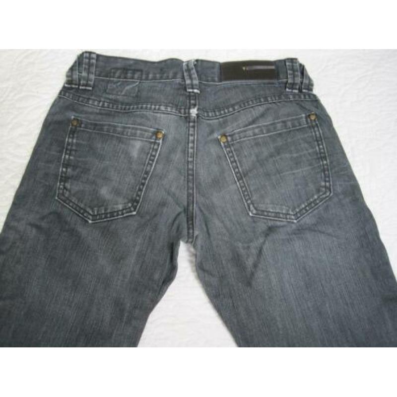 Spijkerbroek OUTFITTERS NATION maat 158 (mankementje)