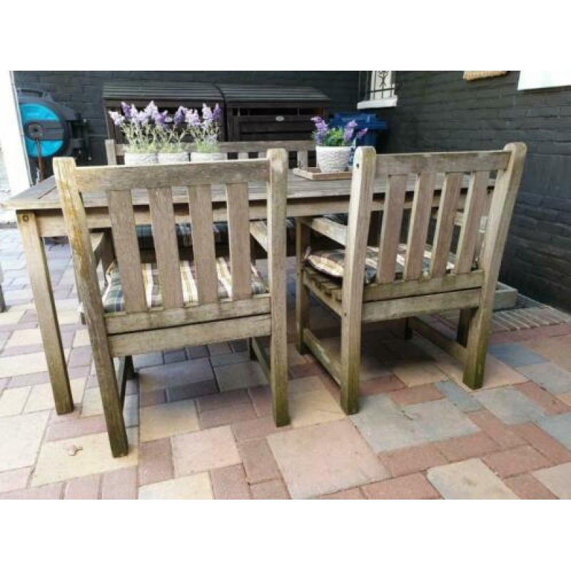 Teak houten tuinset (tafel, bank en stoelen)