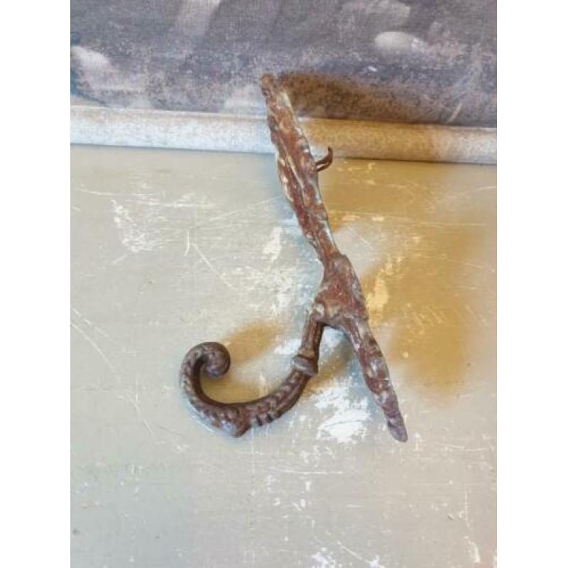 Gietijzeren barok muur haak ornament