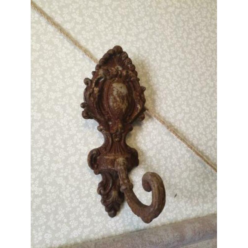 Gietijzeren barok muur haak ornament