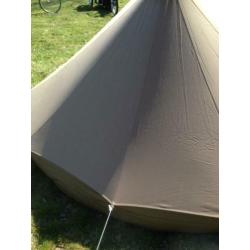 Esvo Cherokee tent.