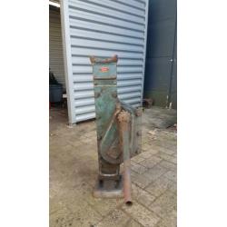 Dommekracht 20tons merk: Gehore 1970