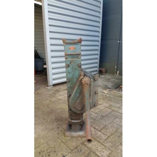 Dommekracht 20tons merk: Gehore 1970