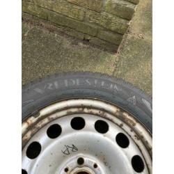 Winterbanden incl velg +nieuwe sneeuwkettingen (mini)