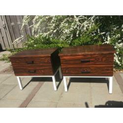 Twee Retro nachtkastjes vintage nachtkastjes set