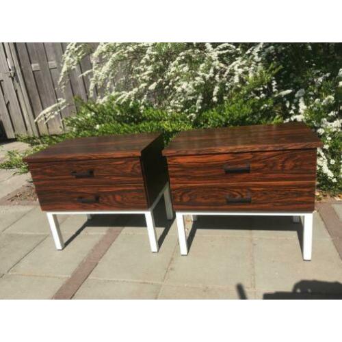 Twee Retro nachtkastjes vintage nachtkastjes set