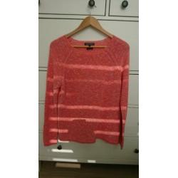 Nagenoeg nieuwe Tommy Hilfiger Trui koraal kleur, maat 42