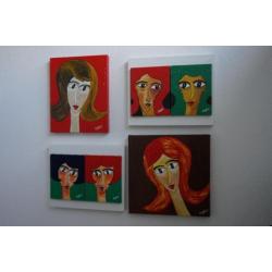 4 schilderij met abstracte vrouwen figuren