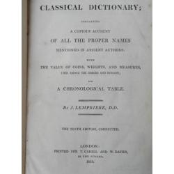 Mooi antiek boek uit Engeland Classical dictionary uit 1818.