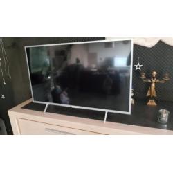 40" Philips LED TV met defect (smart tv)