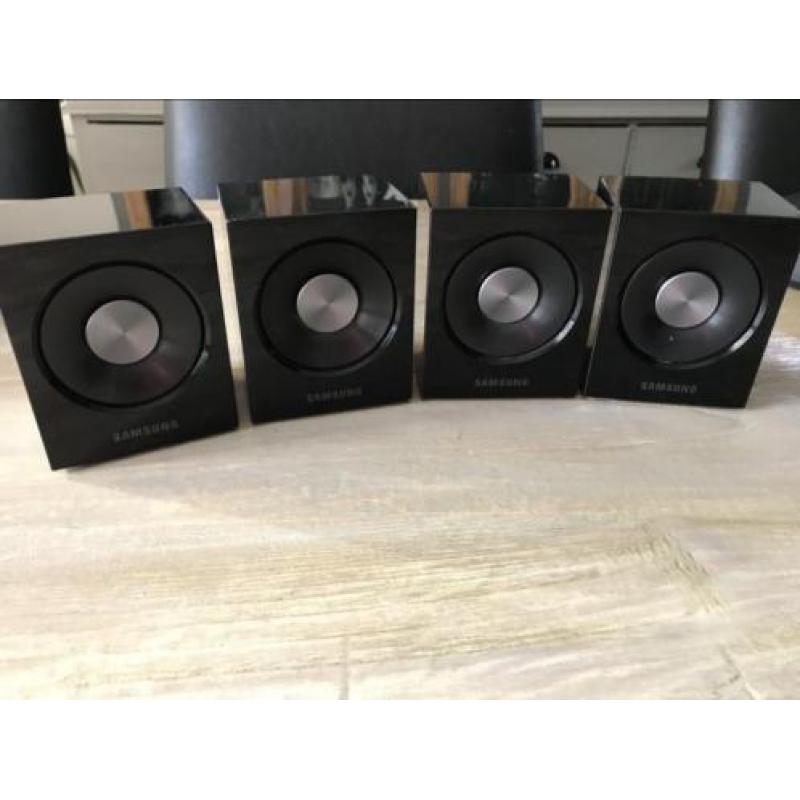 Samsung dvd-speler en 5.1 dolby surround set
