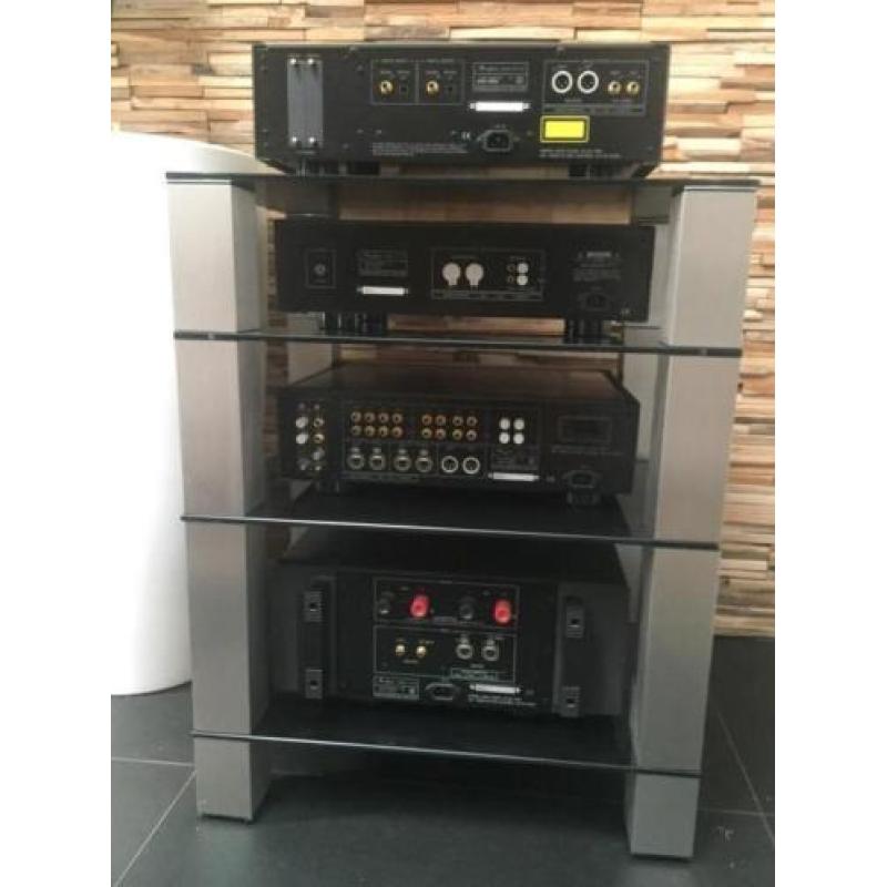 Accuphase DP-65V cd speler