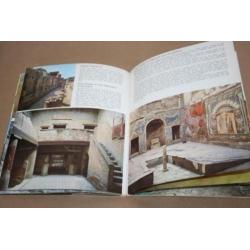 Fraai fotoboek over de Vesuvius en Herculaneum !!