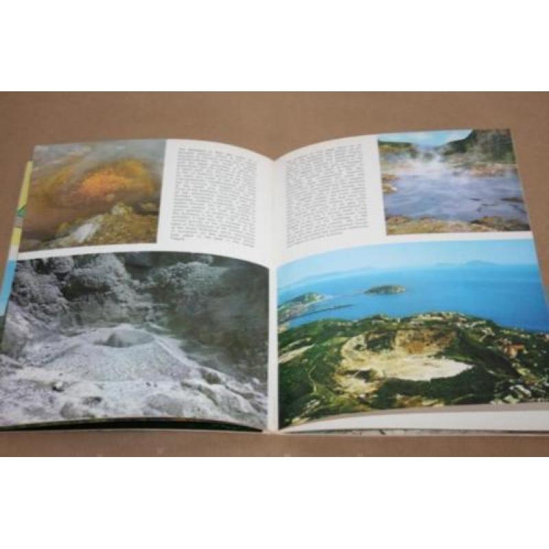 Fraai fotoboek over de Vesuvius en Herculaneum !!