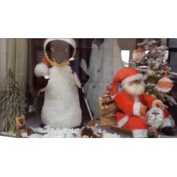 Bewegende kerstman op slee - etalage - decoratie - kerst