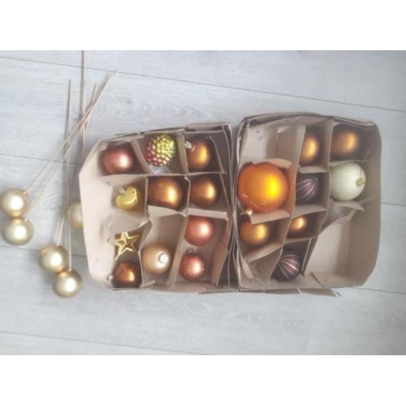 Mooie kerstballen (19) en kerstslingers