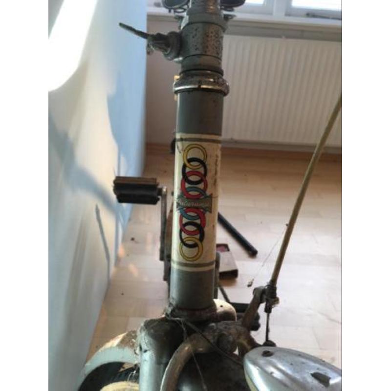 Vintage vouwfiets van het merk futuramic