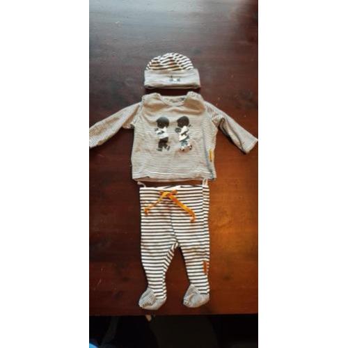 Baby kleding Jip en Janneke setje maat 50