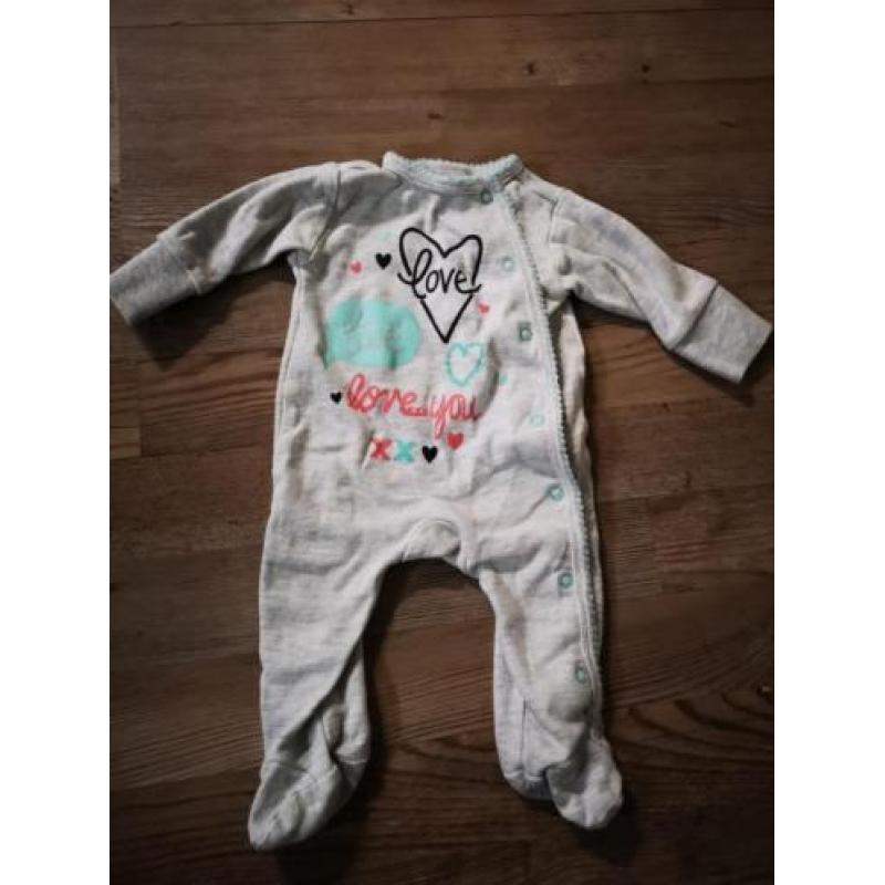 Babykleertjes maat 50