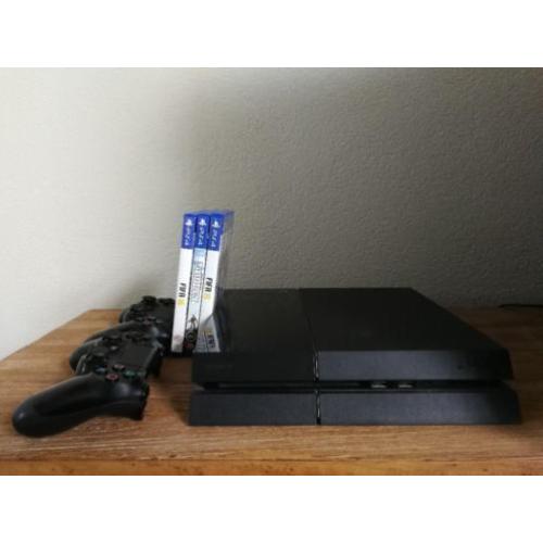 PlayStation 4 500 GB