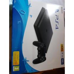 Ps4 4 met games en controller
