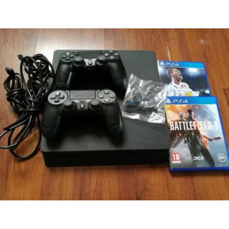 PlayStation 4 1TB, 2 controllers, 2 games en extra's